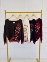 Pull Col V imprimé "LOVE" – Image 2