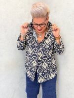 Chemise grande taille imprimé ethnique marron & beige – Image 4