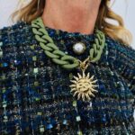 Collier Chaîne épaisse Colorée pendentif soleil doré