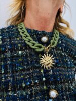 Collier Chaîne épaisse Colorée pendentif soleil doré