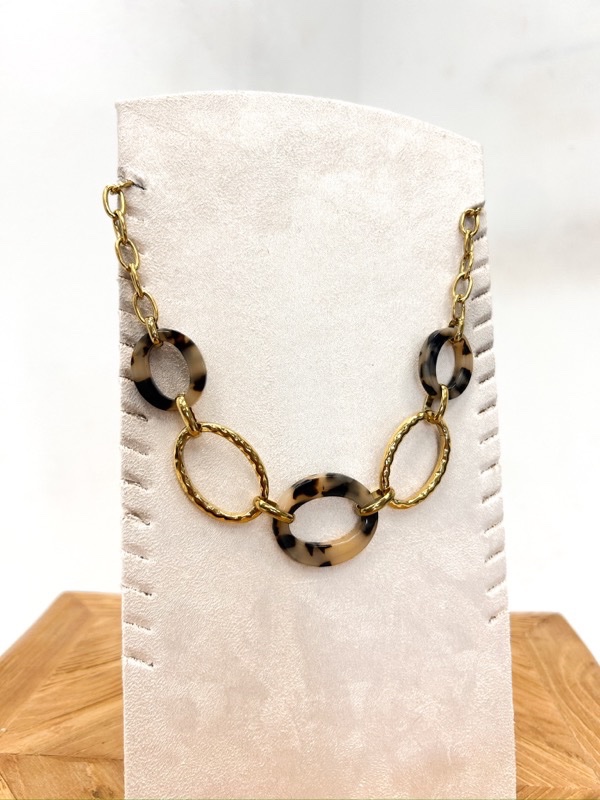 04092025-150 Collier Maillons effet écaille et doré – Image 1