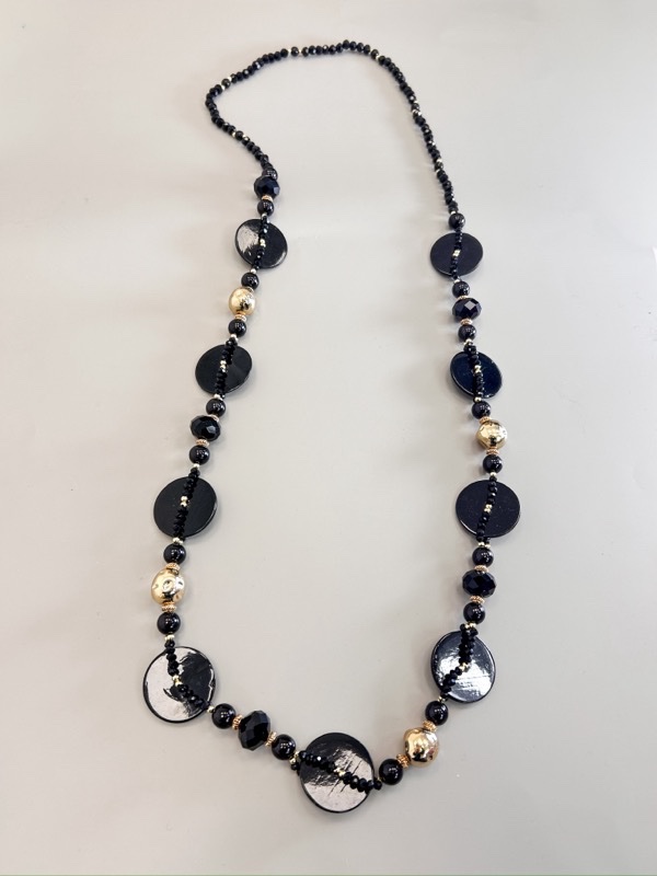 05092025-121 Sautoir Perles Fantaisie et médaillons ronds – Image 1