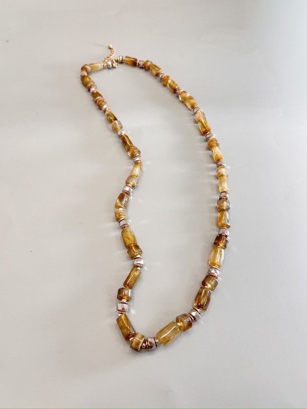 05092025-123 Sautoir à Perles – Image 1