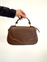 Sac à Main élégant avec anse rigide – Image 8