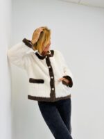 Veste Fausse Fourrure Bicolore avec Poches Contrastées – Image 4