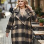 Manteau long à carreaux – Collection Grande Taille