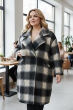 Manteau long à carreaux – Collection Grande Taille – Image 2
