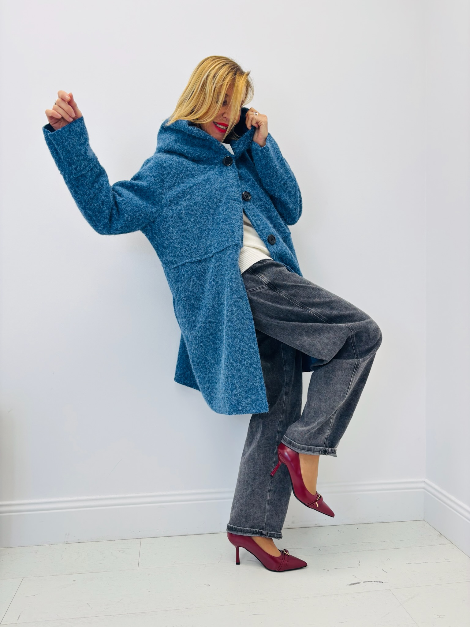 10995D42-85CE-44CD-9D04-E47B3E01C45E Manteau en Laine bouillie – Chaleur, style et confort italien – Image 1