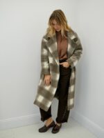 Manteau Long à Carreaux Laine – Chaleur, Style & Silhouette Élégante – Image 7