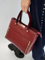 Sac Rigide Chic – Détail zip et finitions dorées – Image 6