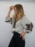 Blouse Rayée Brodée – Élégance Artisanale & Style Bohème Chic – Image 6