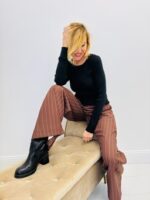 Pull Fin Boutons Épaule – Maille Côtelée & 45% Viscose – Image 5