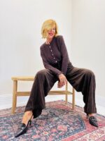 Gilet Texturé avec boutons dorés – Image 2