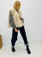 Gilet Fausse Fourrure – Marque Alex Max – Image 9