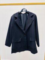 Blazer Chic à Détail Dentelle – Élégance Italienne & Finition Soignée – Image 2