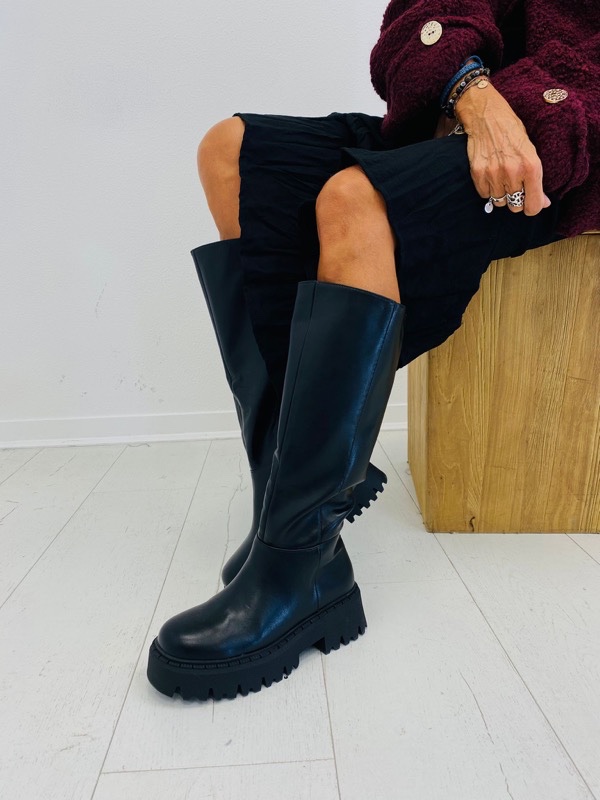 2025-08-18-001 Bottes Hautes à semelle crantée – Image 1