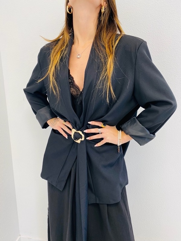 20250820-031 Veste Ceinturée avec Boucle – Image 1