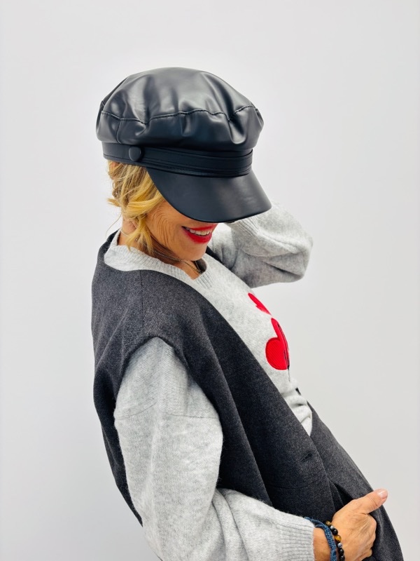 22092025-127 Casquette Gavroche simili cuir – Image 1