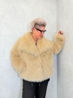 🧥 Manteau court en fausse fourrure – Spécial grande taille – Image 7