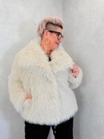 🧥 Manteau court en fausse fourrure – Spécial grande taille – Image 2