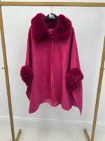 Cape suédine avec col et manches fausse fourrure – Grande Taille – Image 8