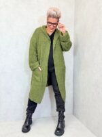 Gilet long à capuche en maille bouclette