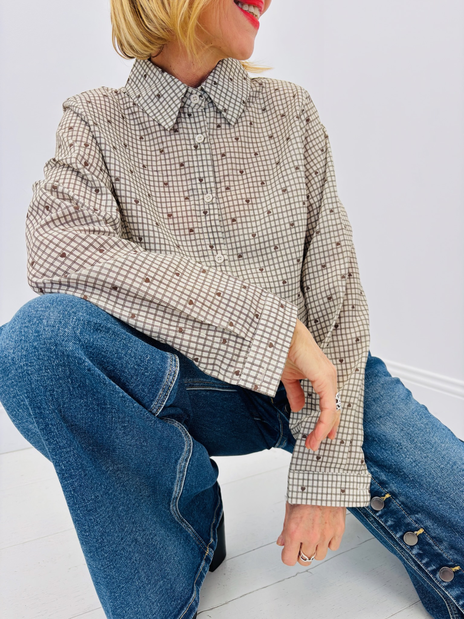 23A7E47E-E26A-4627-AE88-E2FF91465EBF Chemise Motif Petits Cœurs – Chic, Douce & 100% Féminine – Image 1