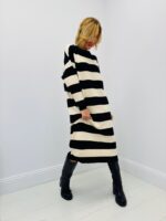 Robe Longue à rayures larges – Confort moderne et allure chic