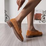 Mocassins élégants avec Chaîne Métallique – Image 4