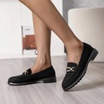 Mocassins élégants avec Chaîne Métallique