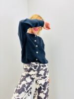 Gilet à Boutons Dorés