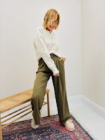 Gilet à Boutons Dorés – Image 3