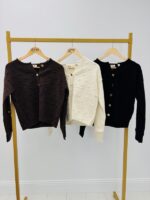 Gilet à Boutons Dorés – Image 2