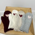Moufles Douces à Motif cœur – Esprit cocoon & touche romantique