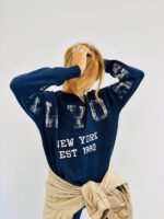 Pull oversize "New York" à motif écossais – Image 8