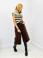 Pull Débardeur Camionneur Rayé – Esprit moderne & allure cosy – Image 4