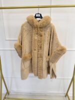 Cape fausse fourrure – Image 2