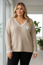 Pull doux dentelle cœur – Collection Grande Taille