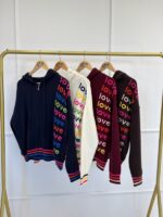 Gilet à Capuche "LOVE" – Style décontracté – Image 2