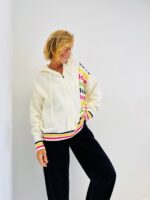 Gilet à Capuche "LOVE" – Style décontracté – Image 7