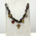 Collier Fantaisie à pendentifs dorés