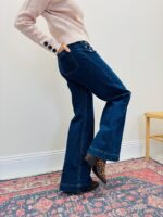 Jean Coupe Barrel leg avec poches brodées – Image 3