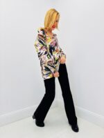 Pull Imprimé Feuillage Coloré – Fluidité et éclat naturel – Image 3