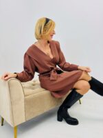 Robe Portefeuille chic à ceinture nouée – élégance française signée JOEY&JOEY