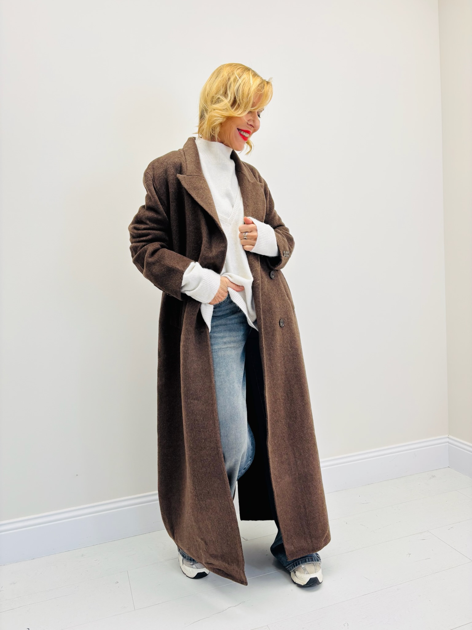 470D5E04-62E4-49E0-AE89-657156350DC3 Manteau Long en Pure Laine — Élégance intemporelle by Gold&Silver – Image 1