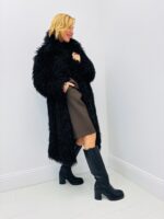Manteau Long en Fausse fourrure – Élégance hivernale et douceur absolue – Image 3