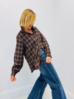 Chemise Épaisse Col Victorien – Style Cosy & Détails Raffinés – Image 4