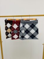 Ensemble Laine Motif Burlington – 2 Façons de le Porter : Jupe ou Snood – Image 2