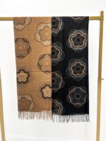 Écharpe Imprimé Fleur – douceur et élégance naturelle – Image 2