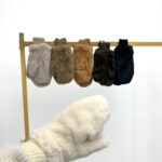 Moufles en Fausse Fourrure – Douceur & chaleur d’hiver